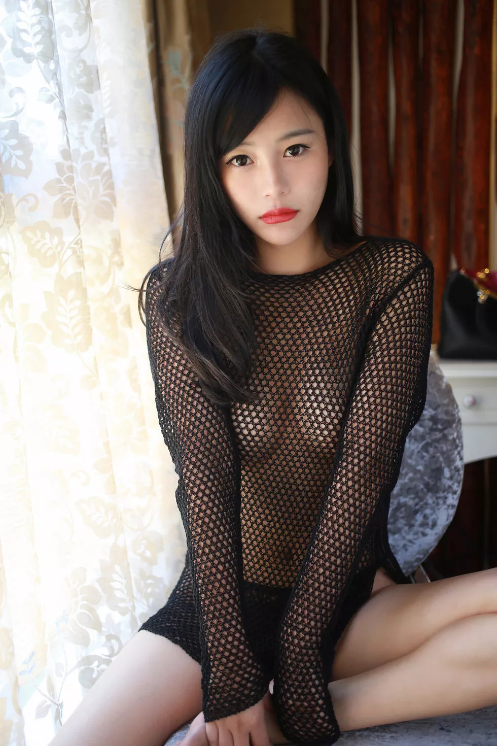 Xgyw.Org_XiuRen第007期_嫩模toro羽住性感红唇激情诱惑70P