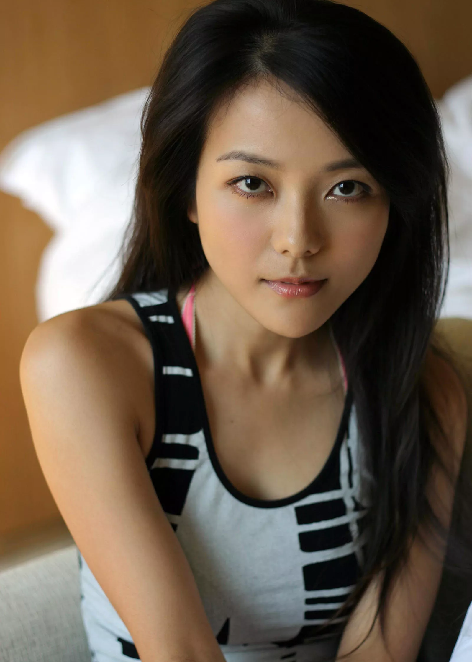 Xgyw.Org_优雅秀丽的东方美女写真10P