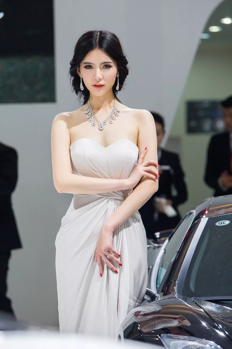 Xgyw.Org_北京大型车展里的漂亮车模性感写真57P
