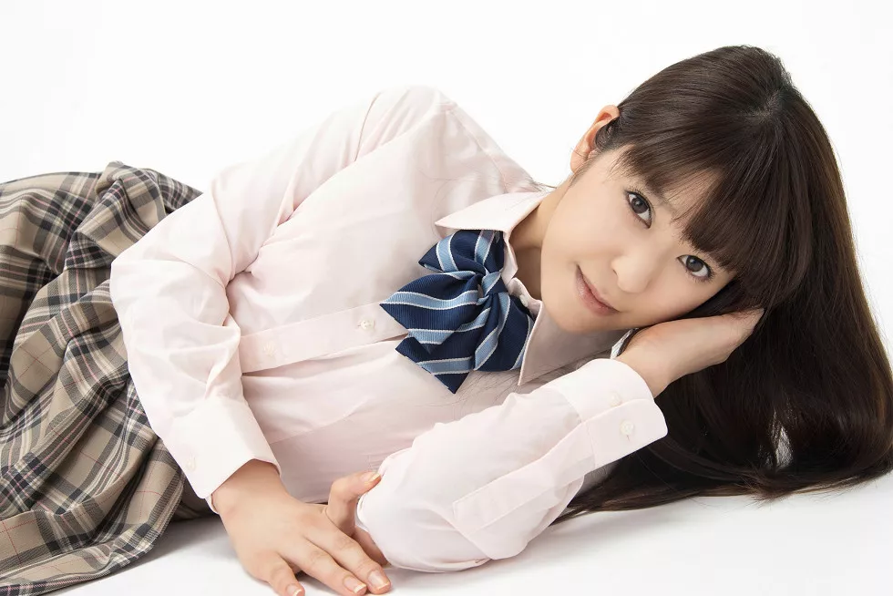 Xgyw.Org_[YS Web]Vol.632_日本新锐女优大藏愛学生装性感写真48P