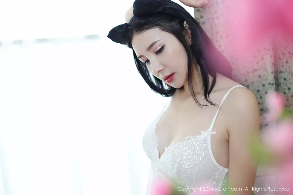 Xgyw.Org_XiuRen第148期_嫩模顾欣怡简单内衣诱惑写真秀72P