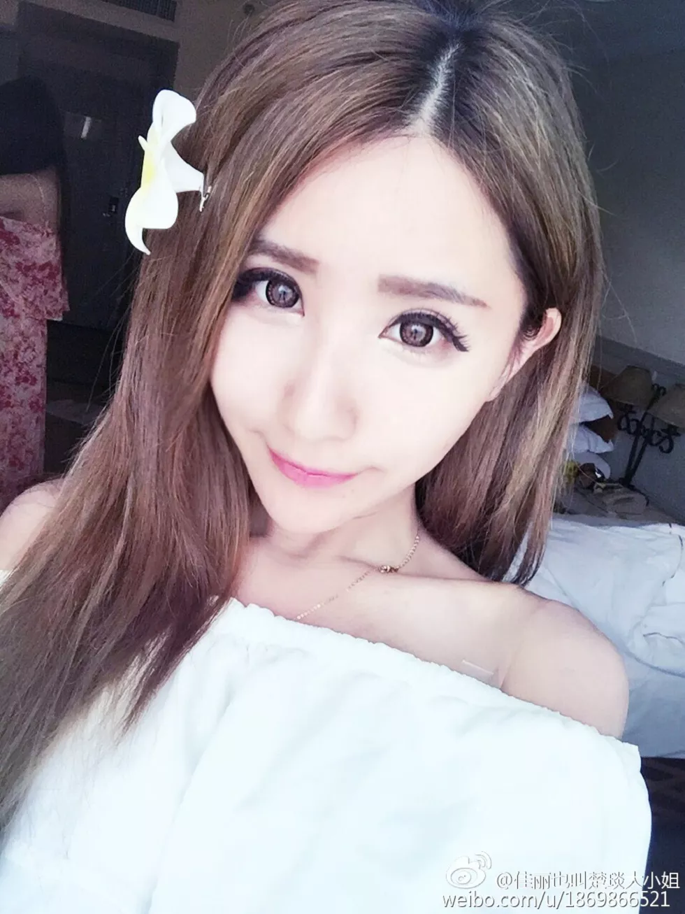 Xgyw.Org_清纯美女主播楚琰大小姐性感微博写真合集160P
