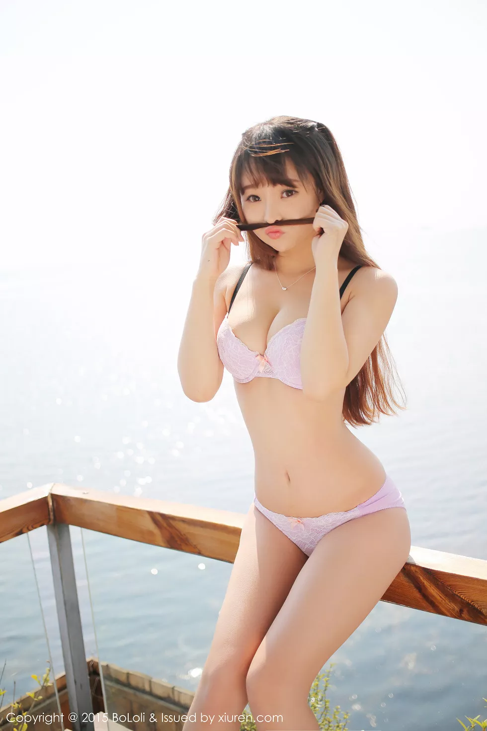Xgyw.Org_[BoLoli波萝社]Vol.005_嫩模柳侑绮云南大理旅拍卖萌的童颜巨乳内衣写真72P
