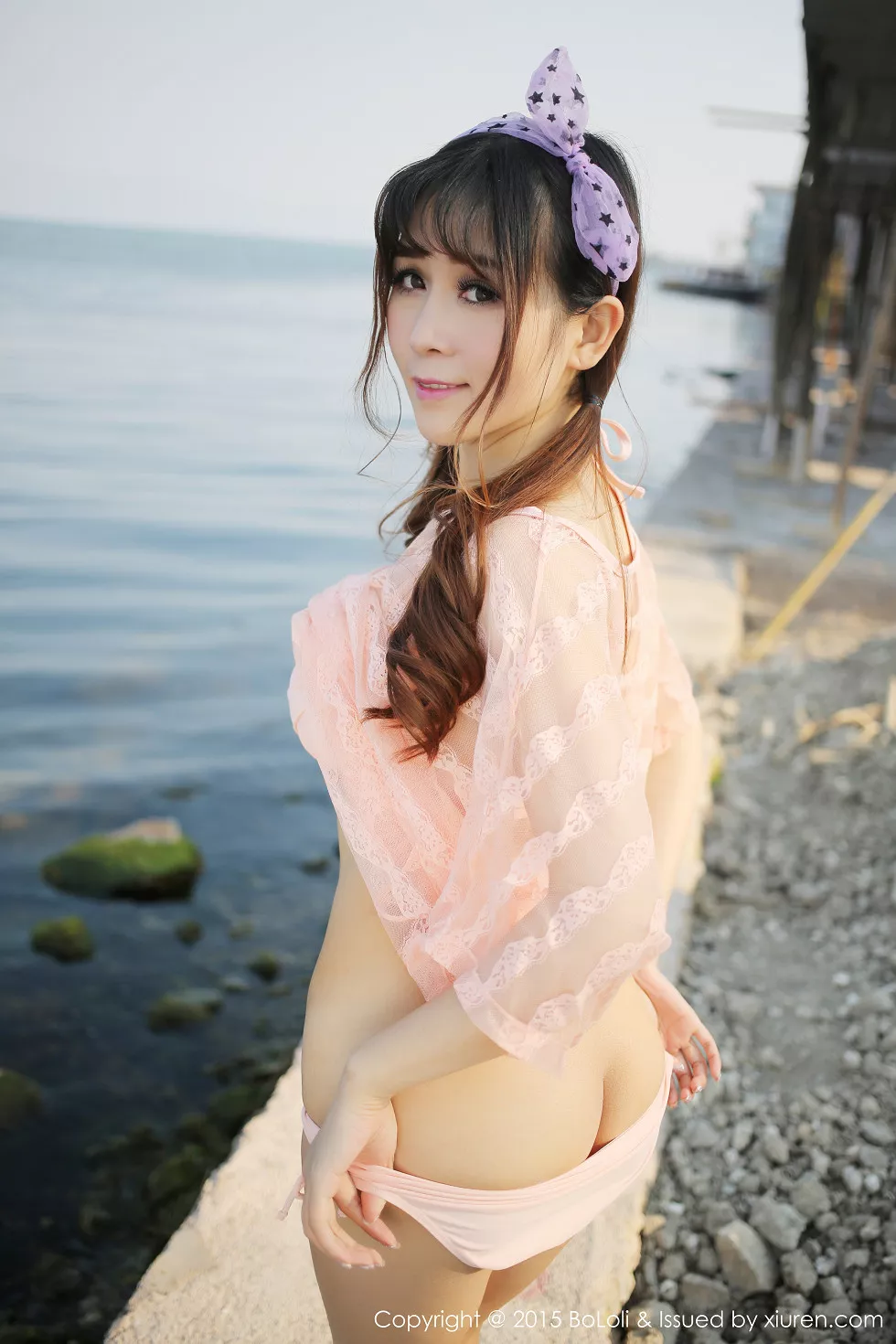 Xgyw.Org_[BoLoli波萝社]Vol.010_巨乳嫩模张优ayoyo大理旅拍白色蕾丝内衣豪乳写真40P