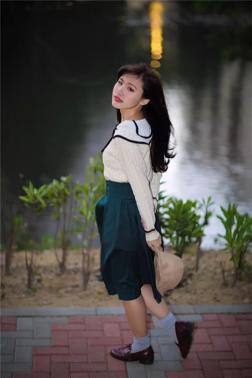 Xgyw.Org_台湾清纯美女莫葵Vika校园风清纯外拍写真57P
