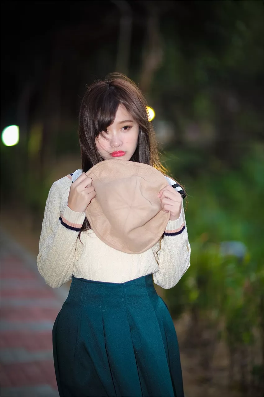 Xgyw.Org_台湾清纯美女莫葵Vika校园风清纯外拍写真57P