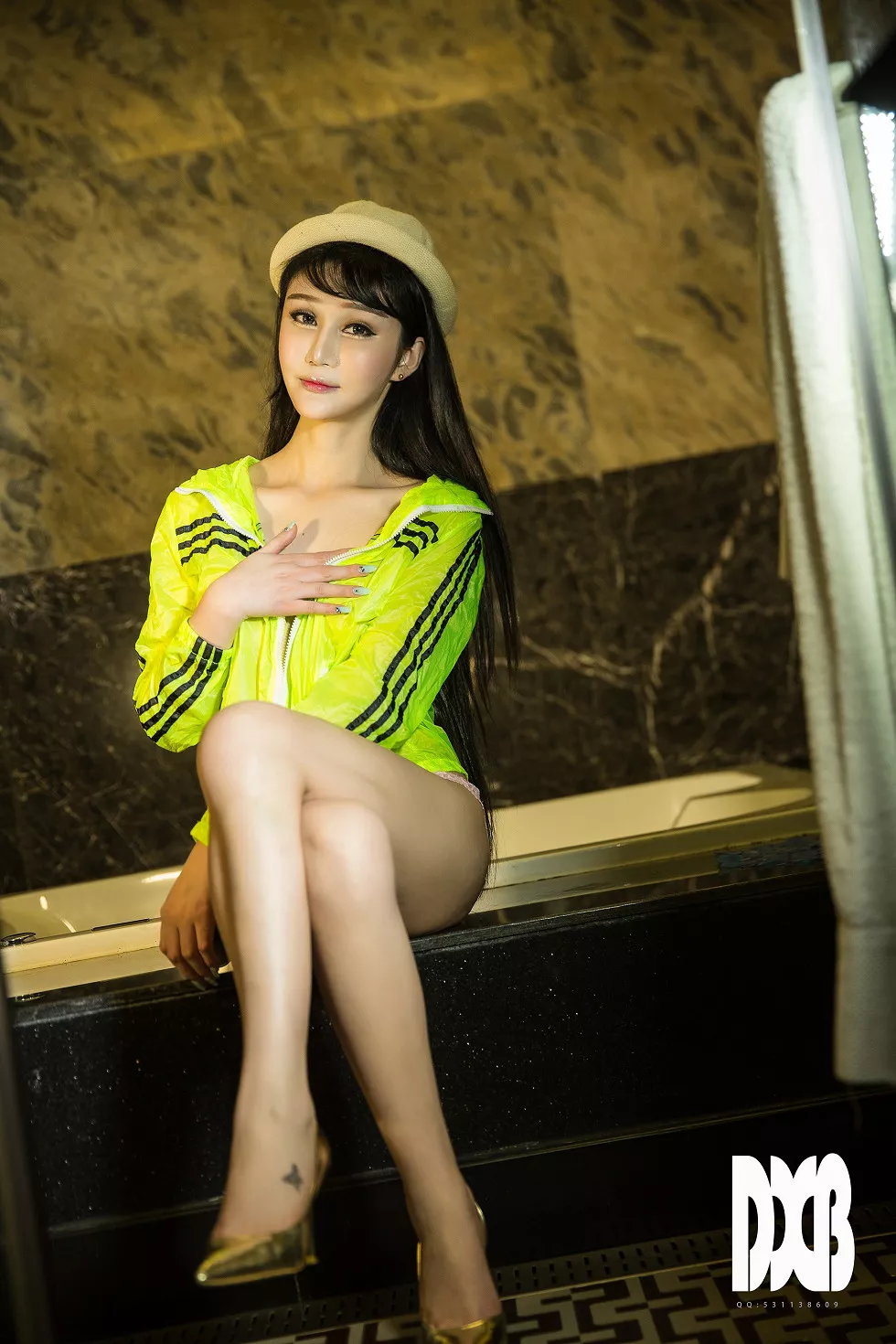 Xgyw.Org_国产嫩模湿吻女神李宓儿高颜值大尺度美胸豪乳海量性感写真111P