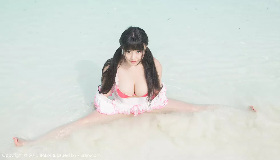 Xgyw.Org_[BoLoli波萝社]Vol.050_嫩模Barbie可儿马尔代夫旅拍性感比基尼超级豪乳诱惑48P