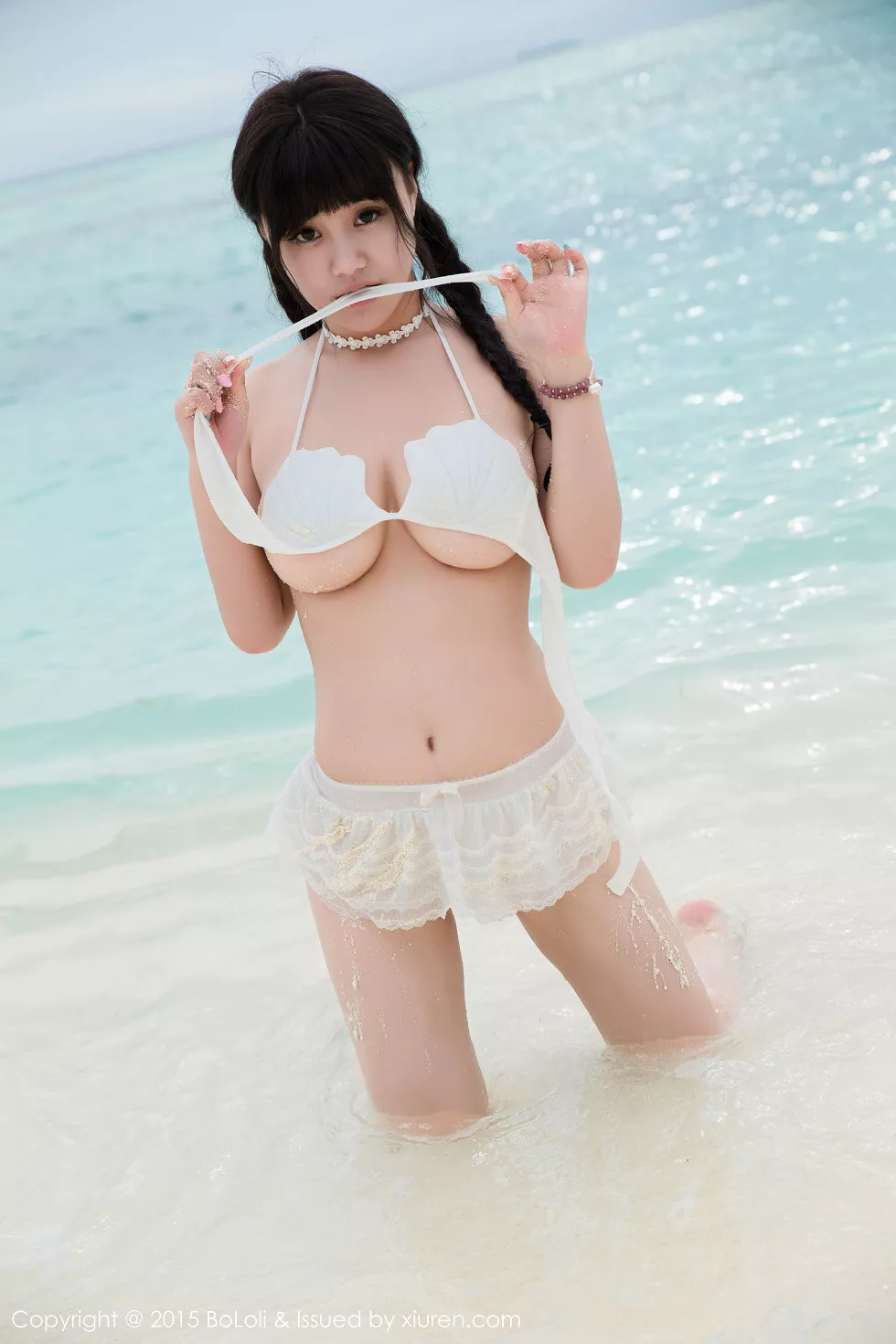Xgyw.Org_[BoLoli波萝社]Vol.057_嫩模Barbie可儿泳池里性感比基尼半脱秀豪乳诱惑写真49P