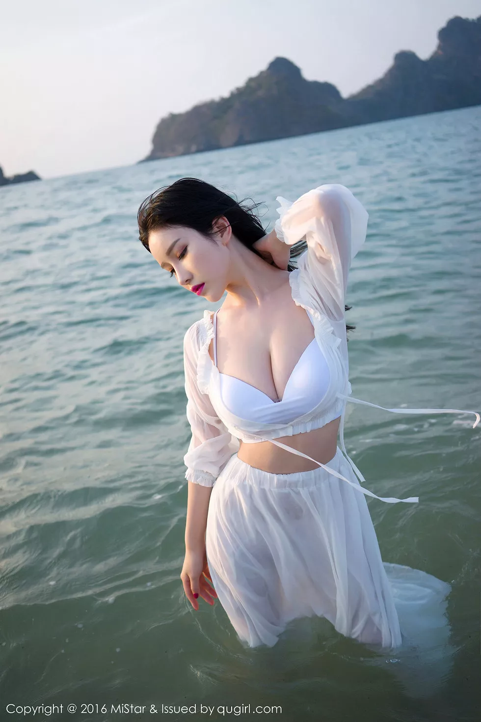 Xgyw.Org_[MiStar魅妍社]Vol.106_于姬Una兰卡威旅拍海边沙滩白色薄纱裙秀豪乳写真50P