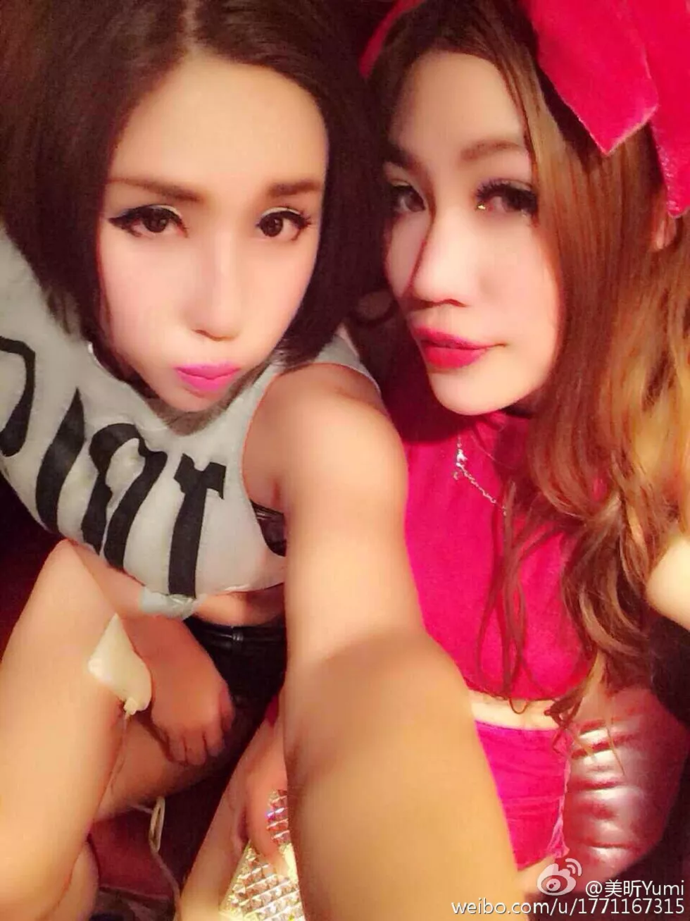 Xgyw.Org_嫩模美昕Yumi完美身材白嫩肌肤海量微博写真255P