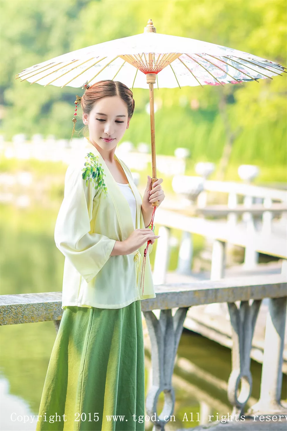 Xgyw.Org_[TGOD推女神]2015.09.22_嫩模艾希ICE清新汉服之艾希女神古典气质迷人写真48P