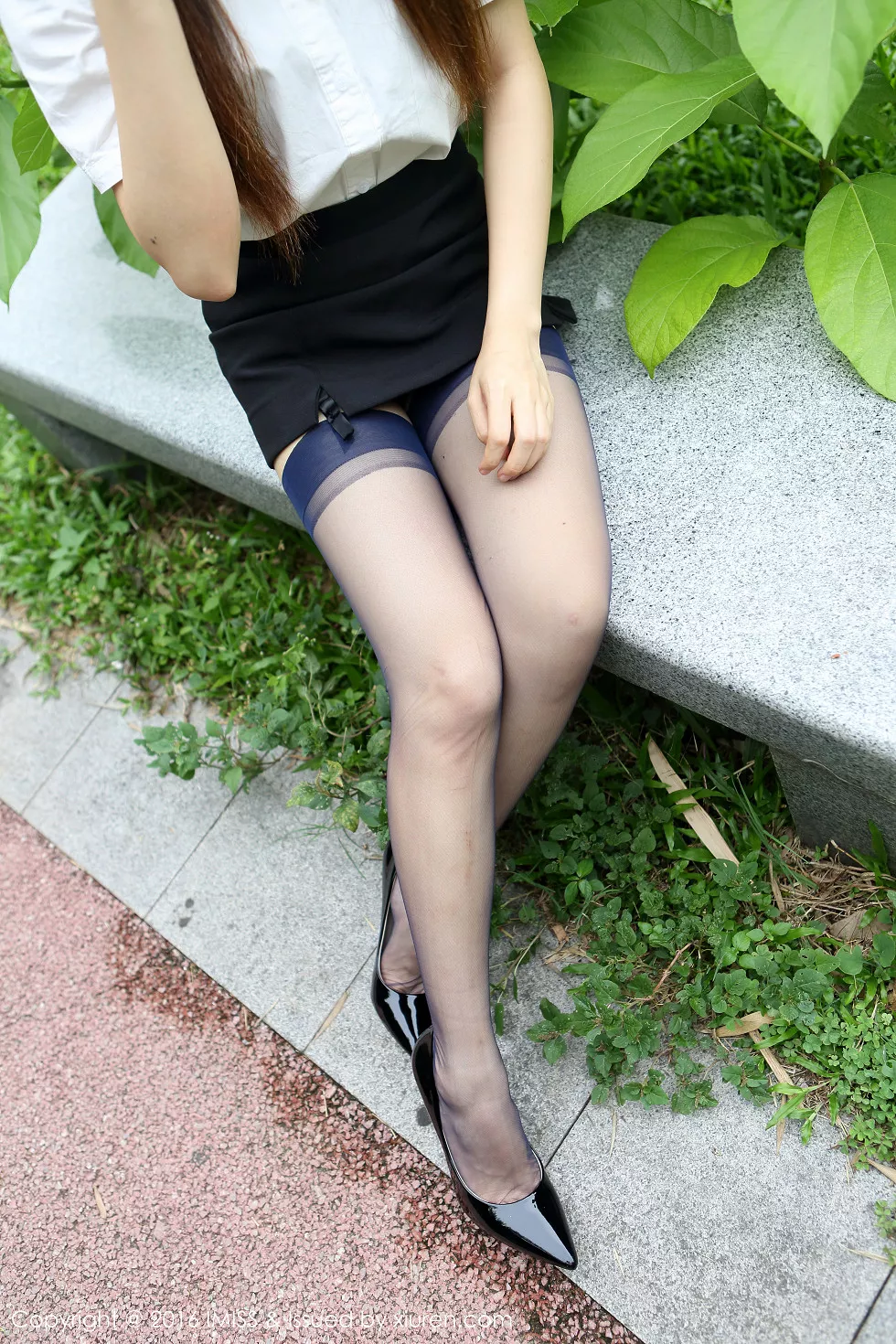 Xgyw.Org_[IMISS爱蜜社]Vol.098_嫩模Winki丝姬室外和室内丝袜美腿系列性感写真165P