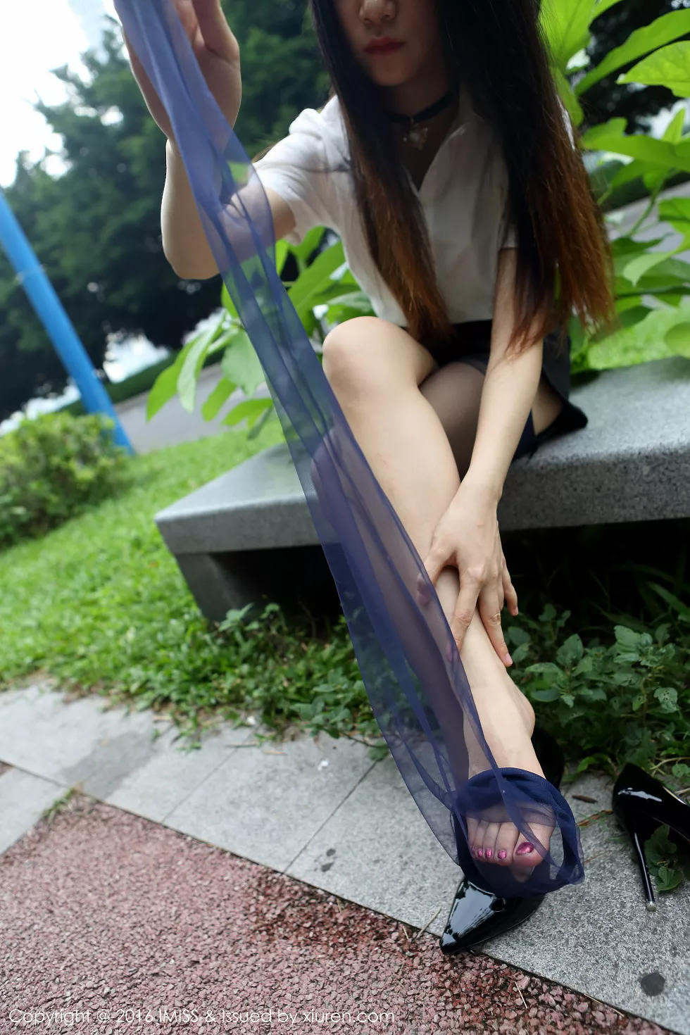 Xgyw.Org_[IMISS爱蜜社]Vol.098_嫩模Winki丝姬室外和室内丝袜美腿系列性感写真165P