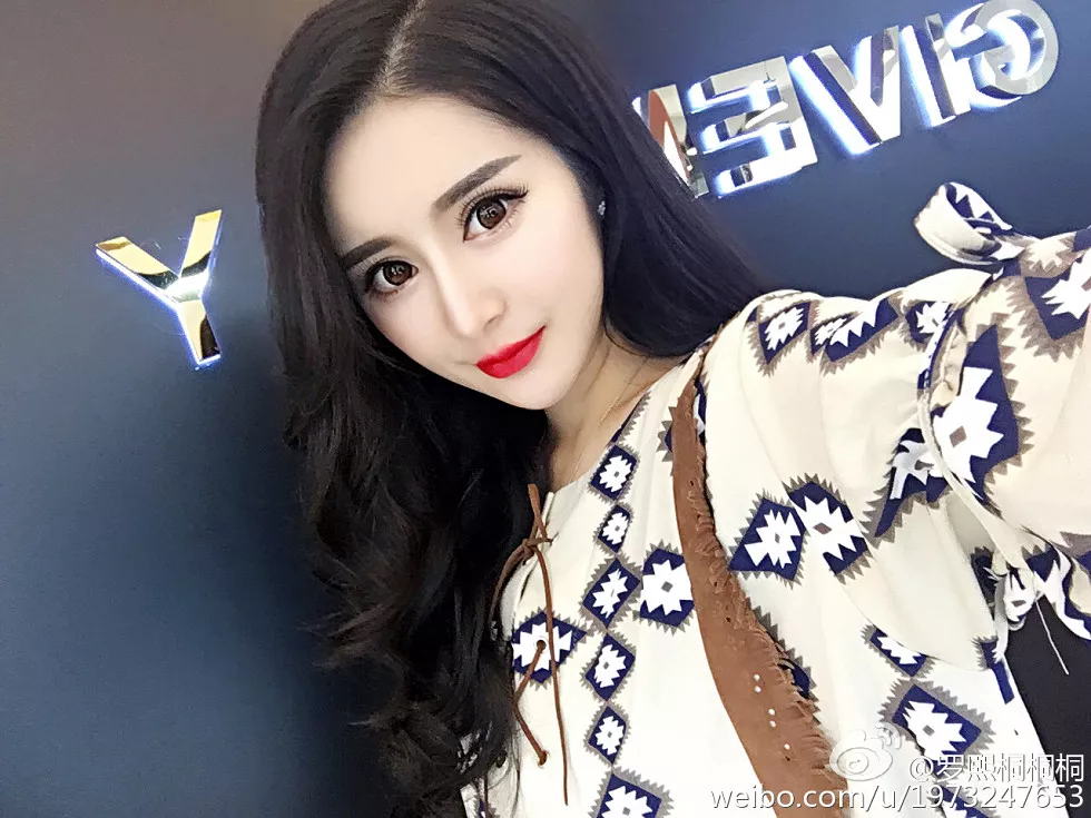 Xgyw.Org_邻家妹子罗熙桐桐桐大长腿甜美迷人微博写真海量图集363P