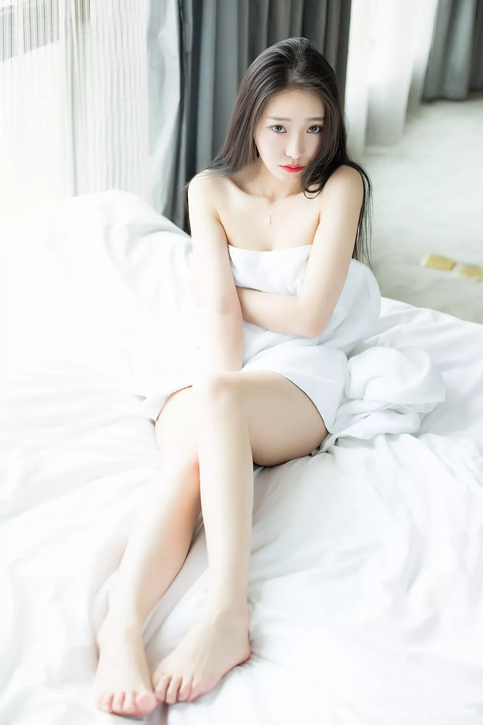 Xgyw.Org_[Taste顽味生活]Vol.012_嫩模张槑槑皮卡丘上衣下的饱满双乳性感小内裤写真50P