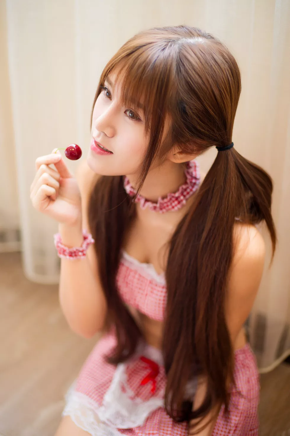 Xgyw.Org_[TGOD推女神]2014.11.12_嫩模嘉琳winna性感女仆装加比基尼秀完美身材写真48P