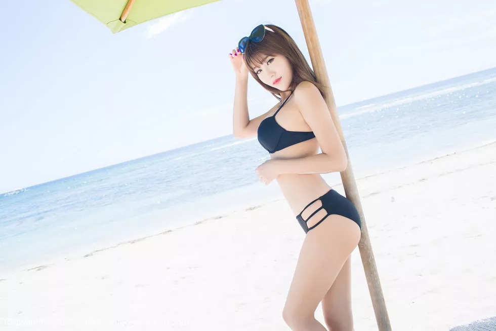 Xgyw.Org_[IMISS爱蜜社]Vol.059_嫩模程小烦不烦薄荷岛旅拍黑色性感比基尼靓丽写真55P