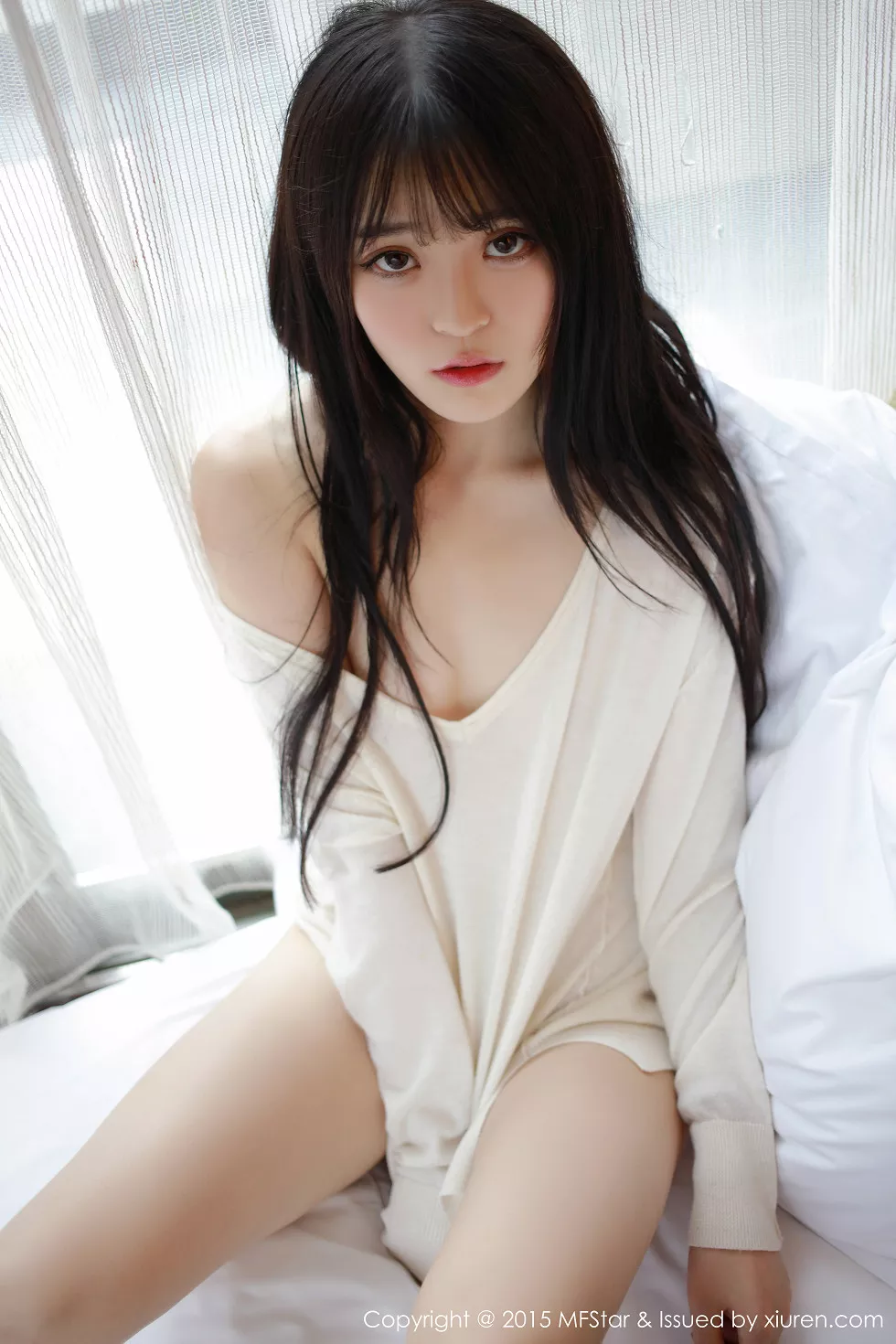Xgyw.Org_[MFStar模范学院]Vol.029_嫩模伊小七MoMo白嫩肌肤诱人酮体大胆诱惑写真51P