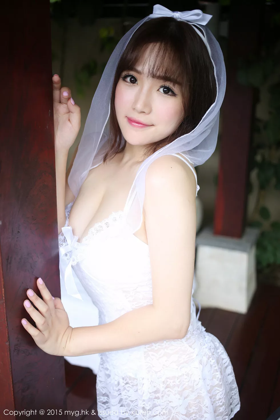 Xgyw.Org_[MyGirl美媛馆]Vol.165_嫩模徐cake三亚旅拍白裙婚纱秀豪乳脱内裤秀美臀写真52P