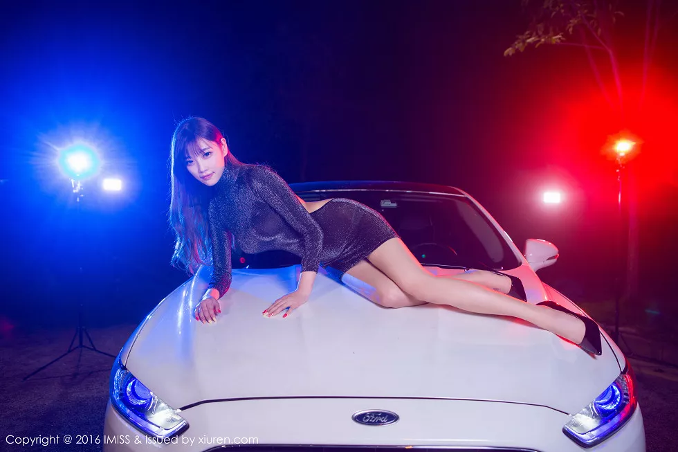 Xgyw.Org_[IMISS爱蜜社]Vol.108_嫩模Sugar小甜心CC性感黑色蕾丝内衣黑丝美腿迷人写真51P
