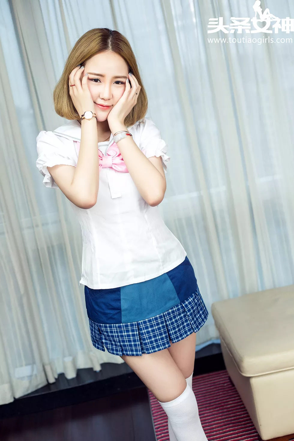 Xgyw.Org_[Toutiao头条女神]No.138_嫩模孙远性感学生服秀完美身材迷人翘臀写真20P