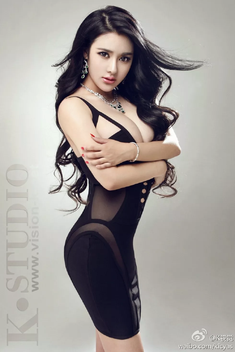 Xgyw.Org_靓丽美颜摄影K视觉大胸豪乳妹子海量微博写真189P