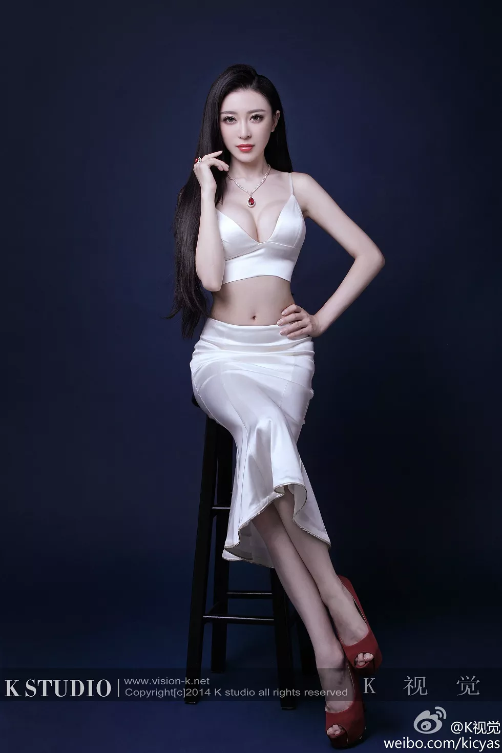 Xgyw.Org_靓丽美颜摄影K视觉大胸豪乳妹子海量微博写真189P