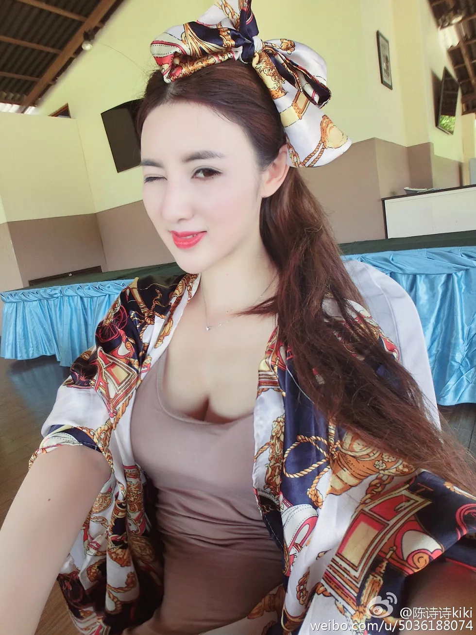 Xgyw.Org_性感内衣模特陈诗诗超美艳诱惑写真图集293P