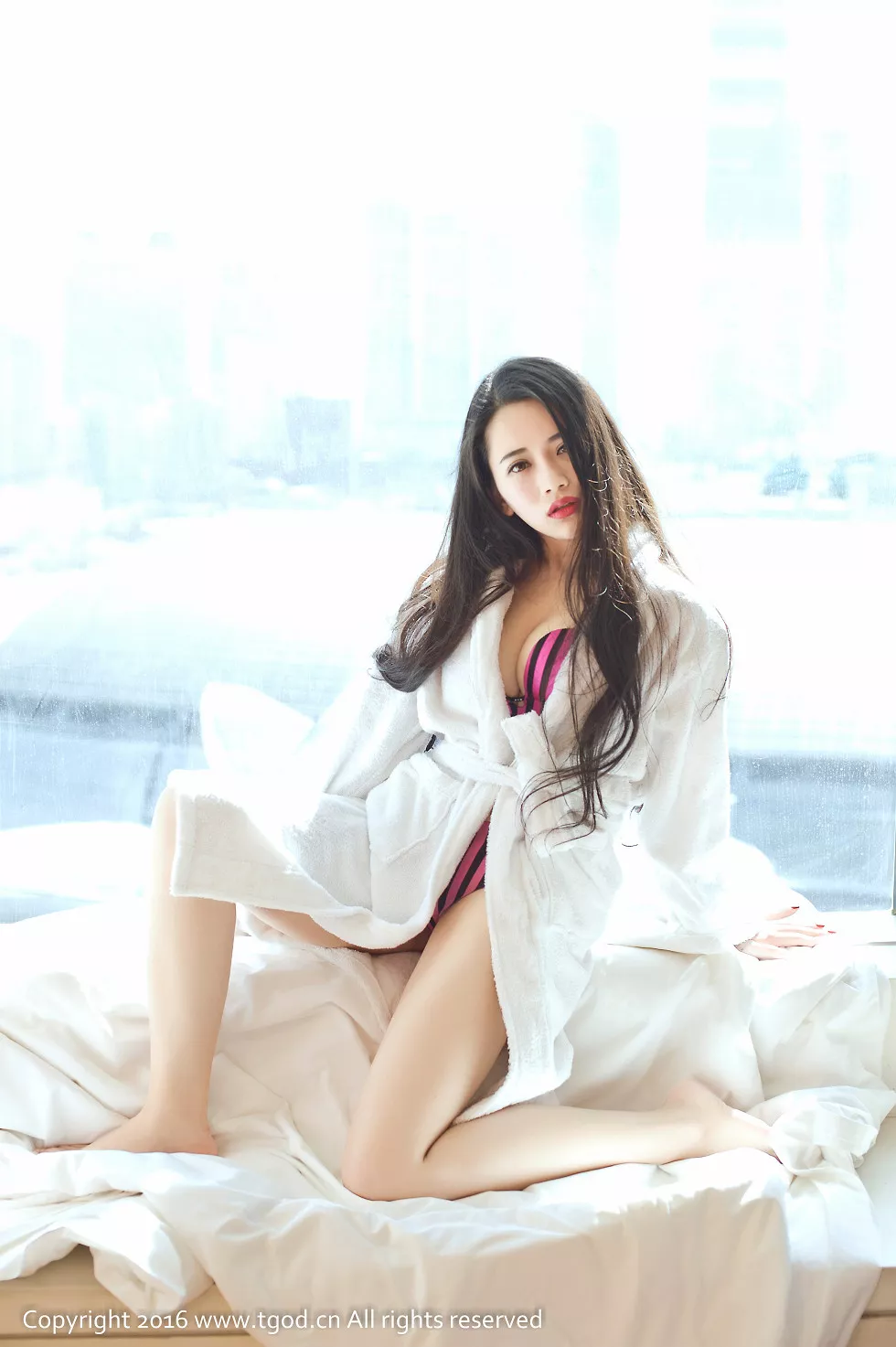 Xgyw.Org_[TGOD推女神]2016.04.04_北方姑娘朱小旭连体开叉内衣秀美胸白嫩肌肤性感写真62P