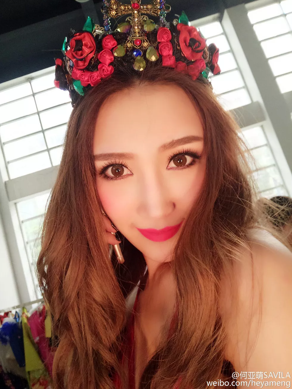 Xgyw.Org_内地百变女王何亚萌SAVILA迷人美胸性感微博写真48P