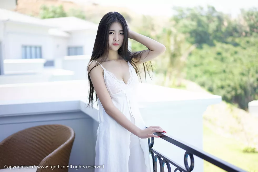 Xgyw.Org_[TGOD推女神]2016.05.13_越南芽庄旅拍之可乐Vicky第五刊白嫩肌肤甜美迷人写真36P