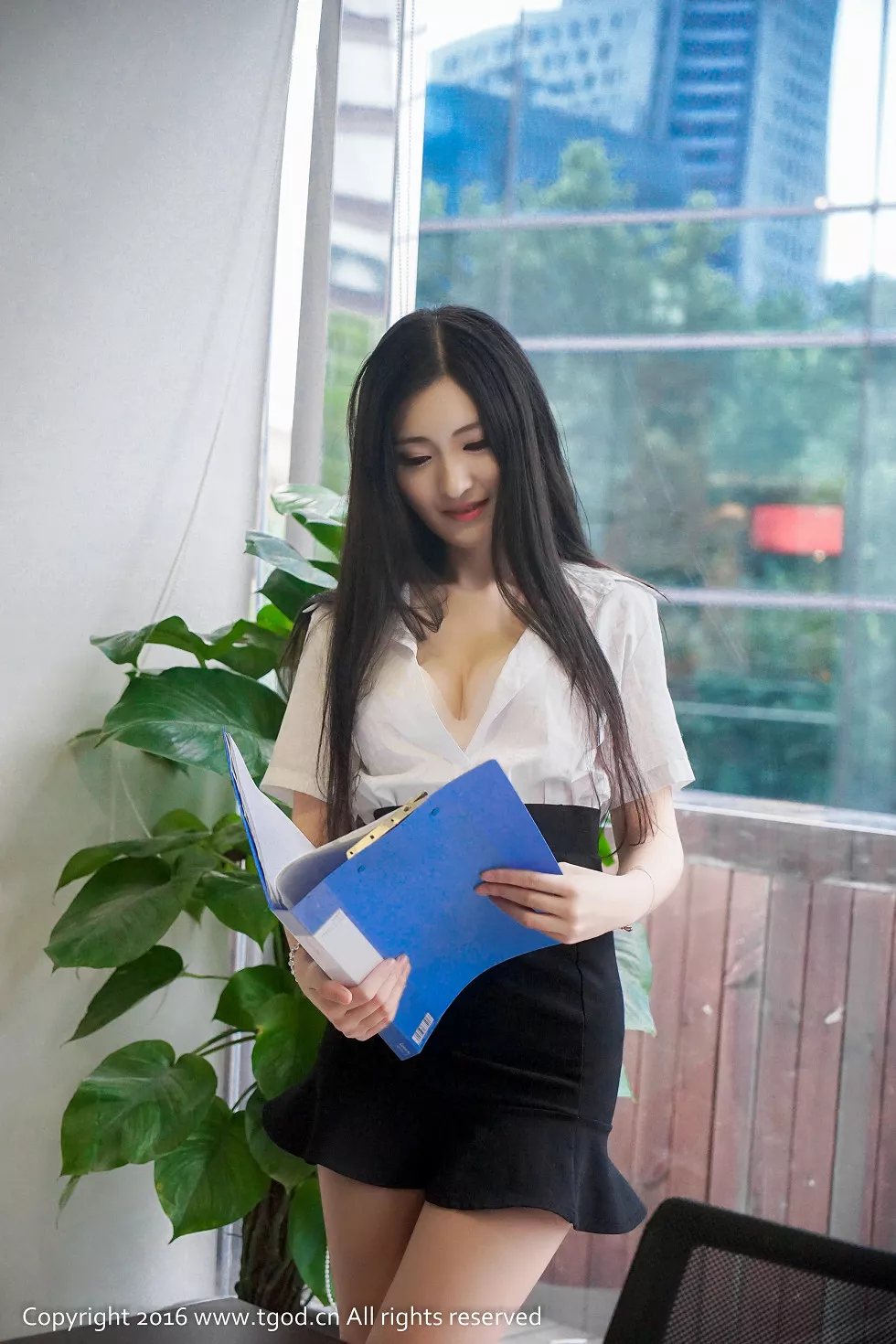 Xgyw.Org_[TGOD推女神]2016.07.17_嫩模沈梦瑶_G-cat职场美女秘书傲人美胸性感短裙写真60P