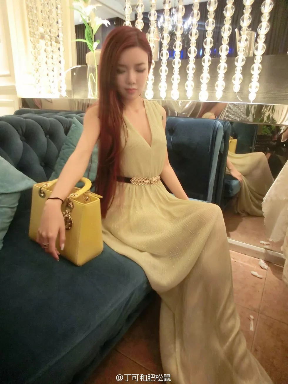 Xgyw.Org_嫩模丁可和肥松鼠黑丝辣妈纹身美腿性感迷人海量写真500P