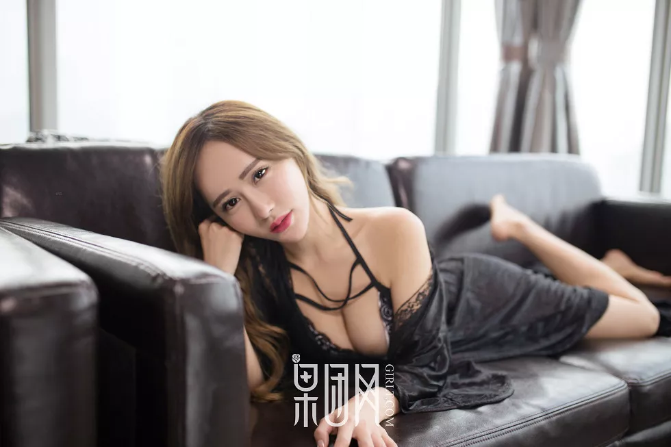 Xgyw.Org_[GIRLT果团网]NO.027_嫩模何梦兮Stacy美女老师爆乳装+情趣蕾丝睡衣爆乳诱惑写真53P
