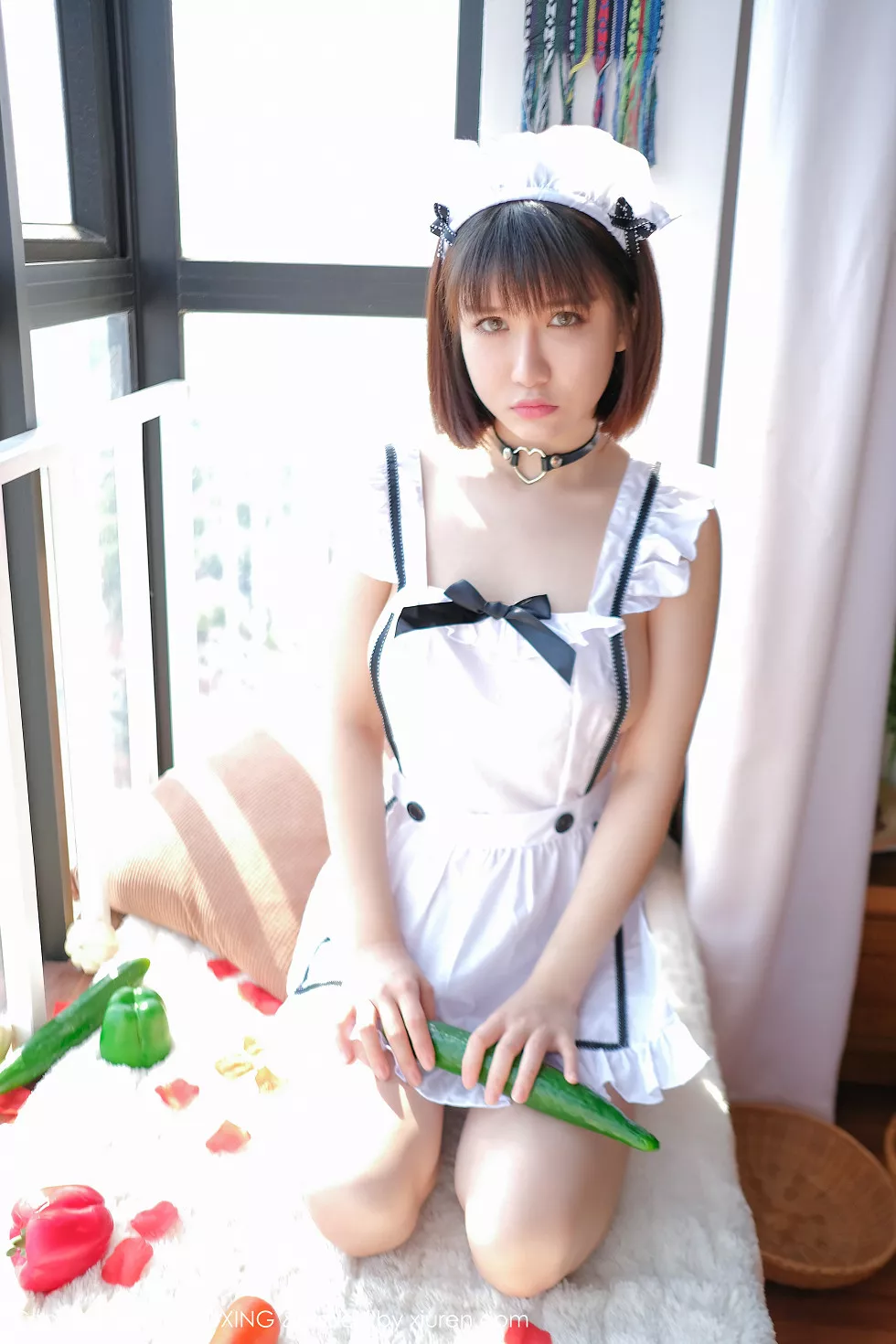 Xgyw.Org_[UXING优星馆]Vol.058_嫩模K8傲娇萌萌居家女仆装侧露美乳黄瓜主题撩人诱惑写真40P