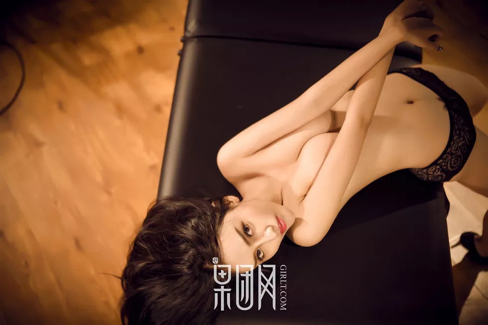 Xgyw.Org_[GIRLT果团网]NO.041_嫩模陈迪娅大尺度全裸上身手握豪乳玉体横陈撩人诱惑写真76P