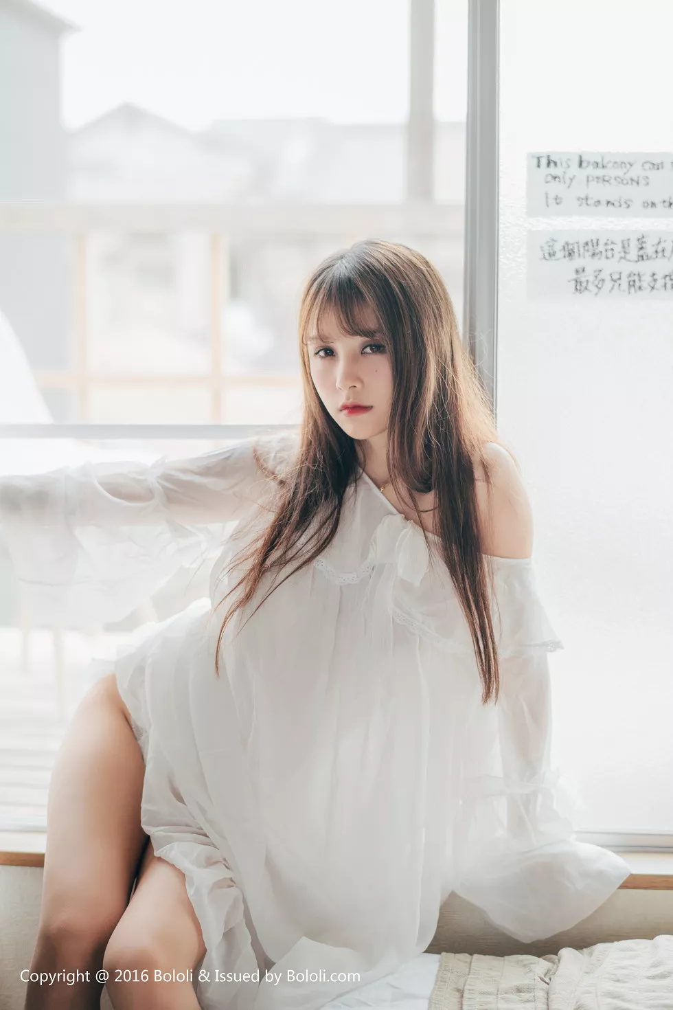 Xgyw.Org_[BoLoli波萝社新刊]Vol.099_嫩模夏美酱居家床上白色高叉连体衣半脱秀美乳诱惑写真57P