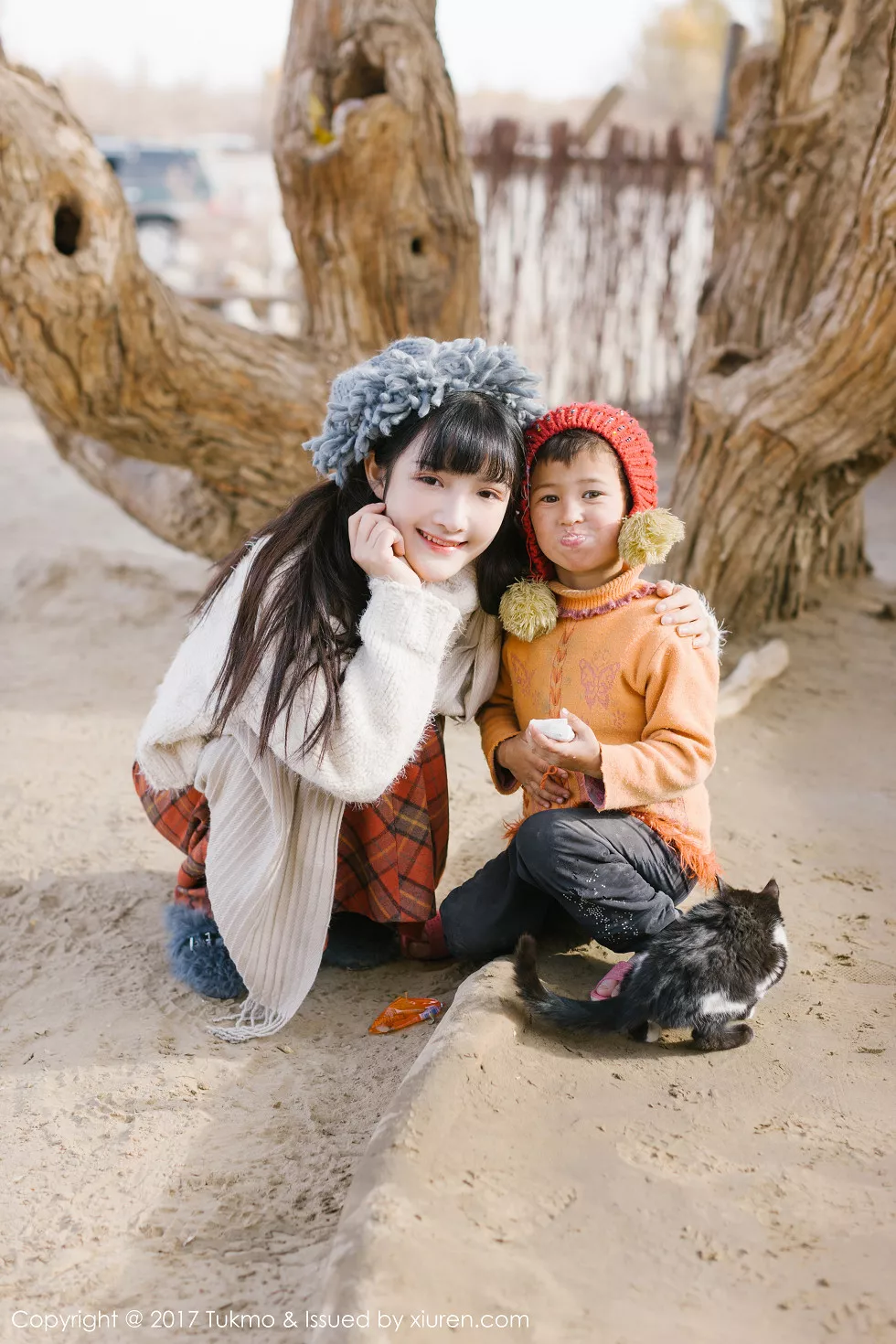 Xgyw.Org_[Tukmo兔几盟]Vol.098_美女主播之应冬日栅栏里的阳光美少女清新迷人写真40P