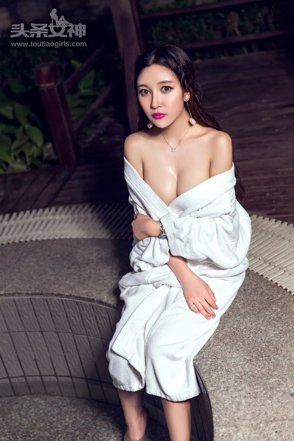 Xgyw.Org_[Toutiao头条女神]No.422_嫩模李梓熙浴池里大尺度全裸人体艺术豪乳诱惑写真30P