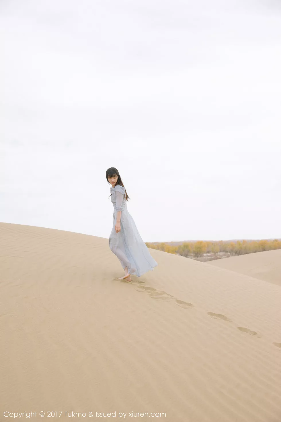 Xgyw.Org_[Tukmo兔几盟]Vol.104_美女主播之应沙漠旅拍清新连身裙系列唯美迷人写真40P