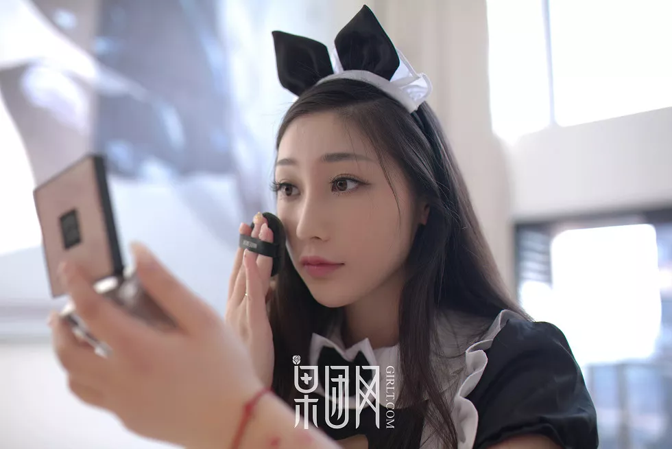 Xgyw.Org_[GIRLT果团网]NO.079_嫩模妲己_Toxic性感兔女郎女仆装配白丝腿袜性感迷人写真42P