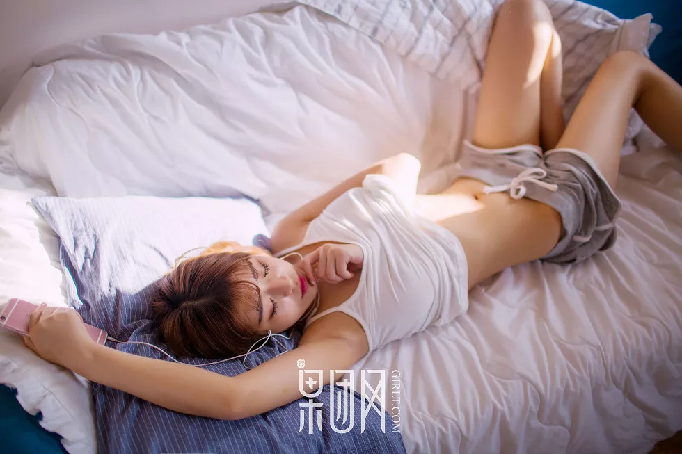 Xgyw.Org_[GIRLT果团网]熊川纪信No.007_萝莉星野千美奈白色吊带真空背心秀巨乳诱惑写真38P