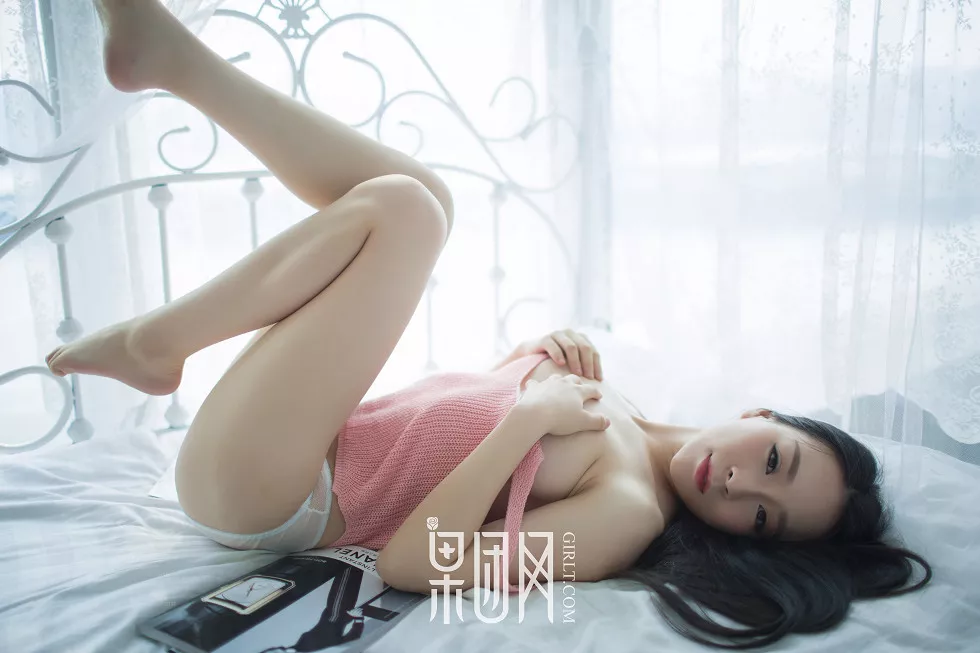 Xgyw.Org_[GIRLT果团网]熊川纪信No.009_青春美少女粉色毛背心配蕾丝内裤露豪乳翘臀诱惑写真35P