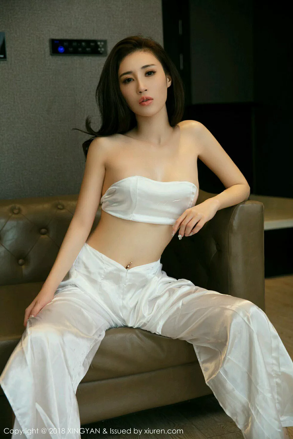 Xgyw.Org_[XINGYAN星颜社]VOL.040_嫩模孙梦瑶V白色薄纱高叉连体衣透视秀美乳火辣诱惑写真48P