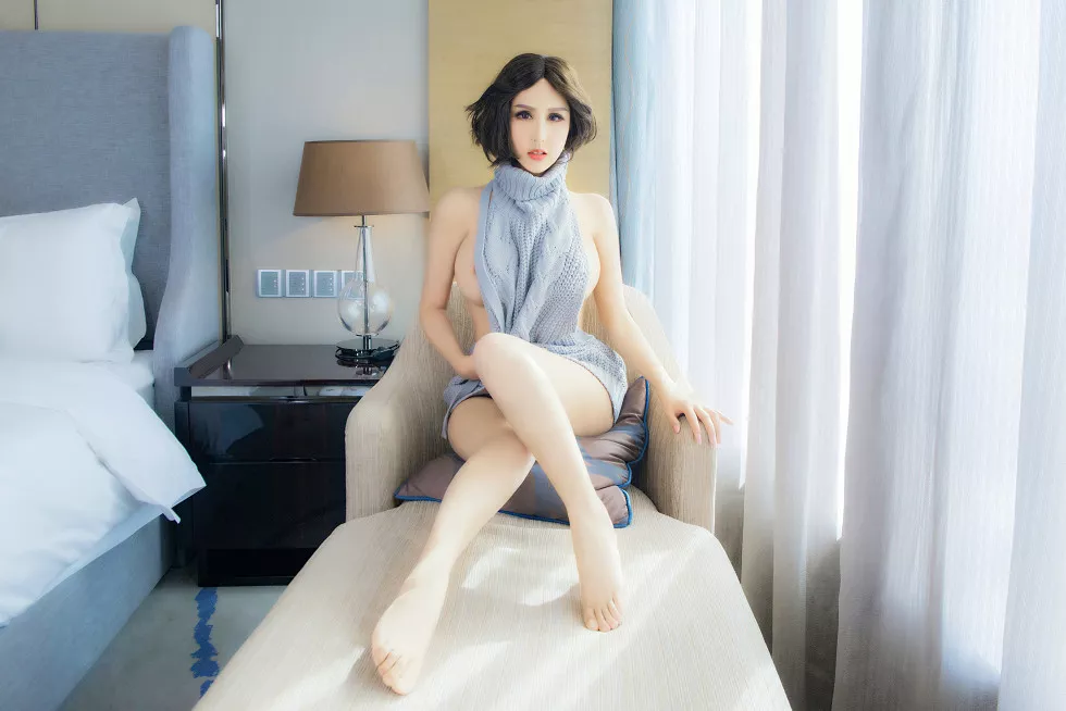 Xgyw.Org_[SLADY猎女神]NO.011_G乳嫩模娜依灵儿真空露背毛衣+无内肉丝裤袜撩人诱惑写真54P
