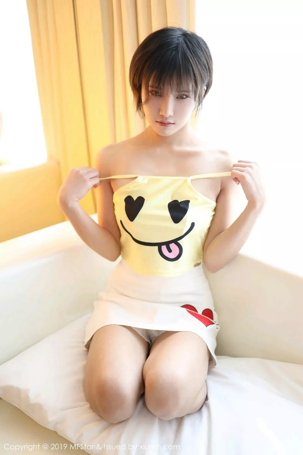 Xgyw.Org_[MFStar模范学院]Vol.178_嫩模小姿2002私房卡通吊带内衣半脱秀白嫩翘臀诱惑写真42P