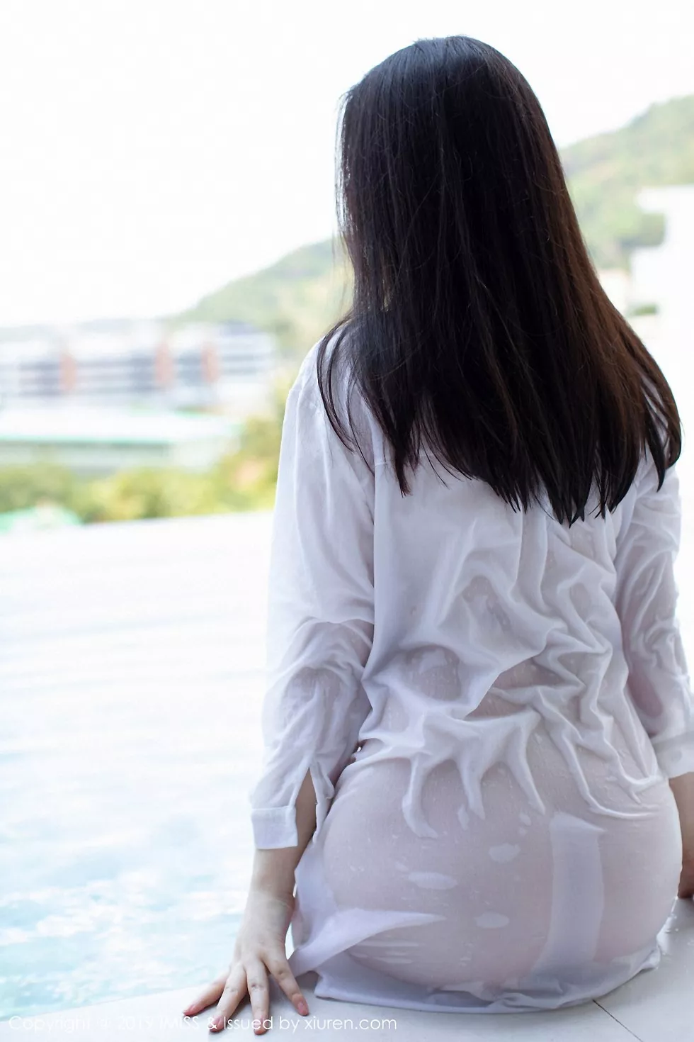 Xgyw.Org_[IMISS爱蜜社]Vol.335_女神恩一普吉岛旅拍泳池里真空白衬衣湿身秀豪乳诱惑写真35P