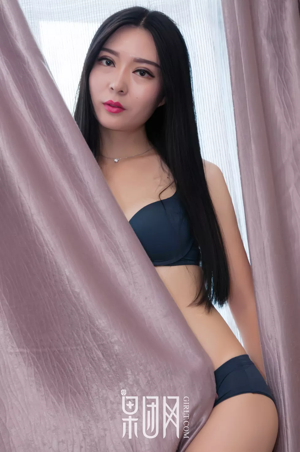 Xgyw.Org_[GIRLT果团网]TG036_温柔小娇妻私房性感黑色内衣+红色蕾丝内衣惹火诱惑写真66P