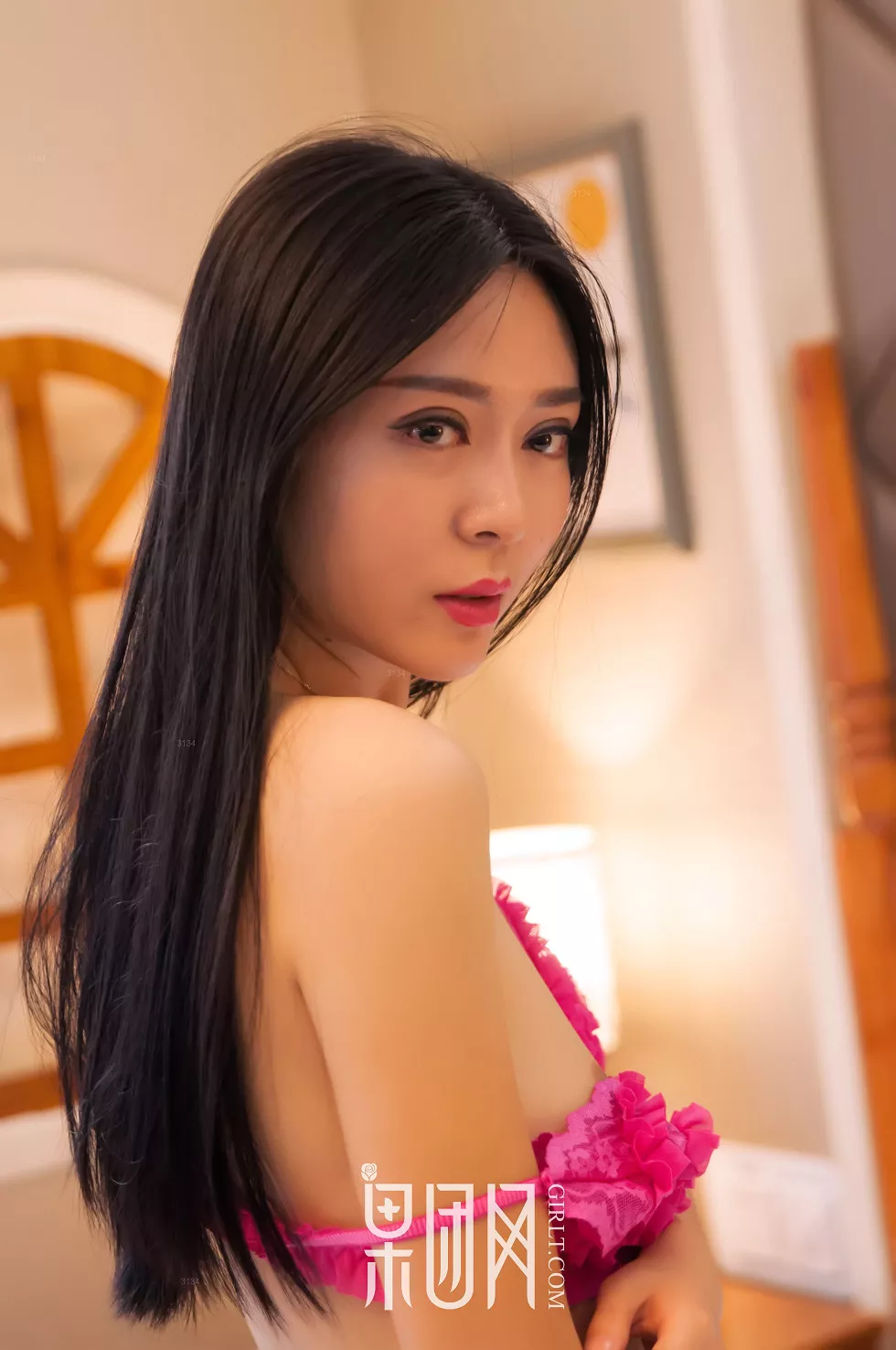 Xgyw.Org_[GIRLT果团网]TG036_温柔小娇妻私房性感黑色内衣+红色蕾丝内衣惹火诱惑写真66P